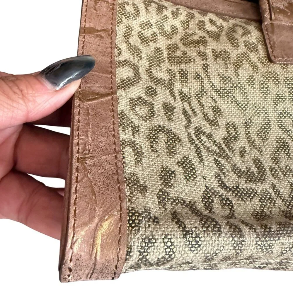 Elaine Turner Leopard Print Clutch - Picture 4 of 9
